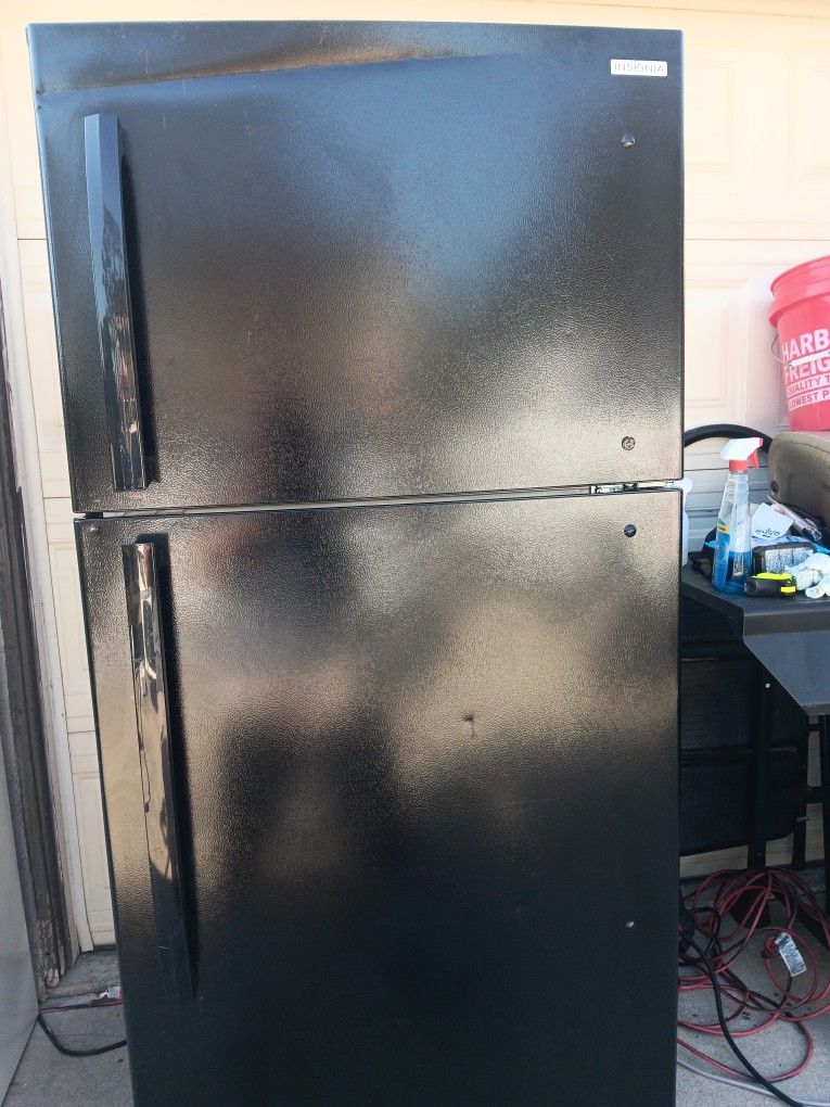 $$$$$$ REFRIGERATOR INSIGNIA $$$$$$