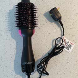 Revlon Salon One-Step Hair Dryer and Volumizer Hot Air Brush