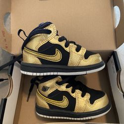 Jordan 1 Mid Size 4C