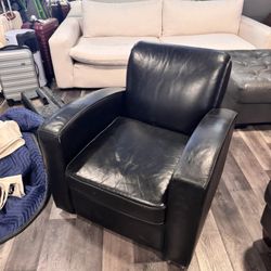 Comfy Black Chair