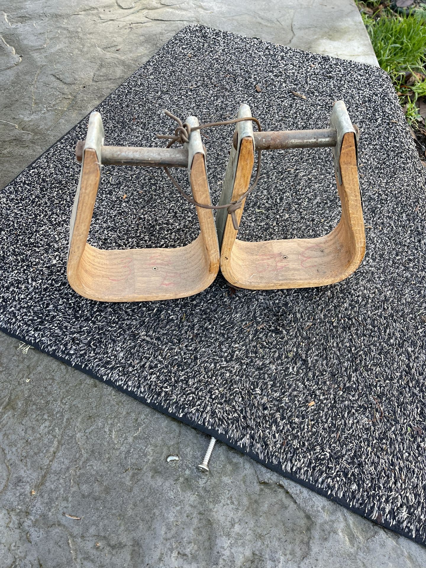 Wood Western Stirrups Ready To Be Used! REDUCED PRICE