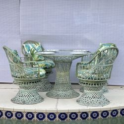 MCM  Green Woodard Indoor/Outdoor Patio Set