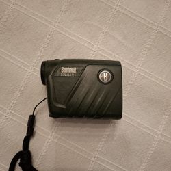 Bushnell Range Finder 