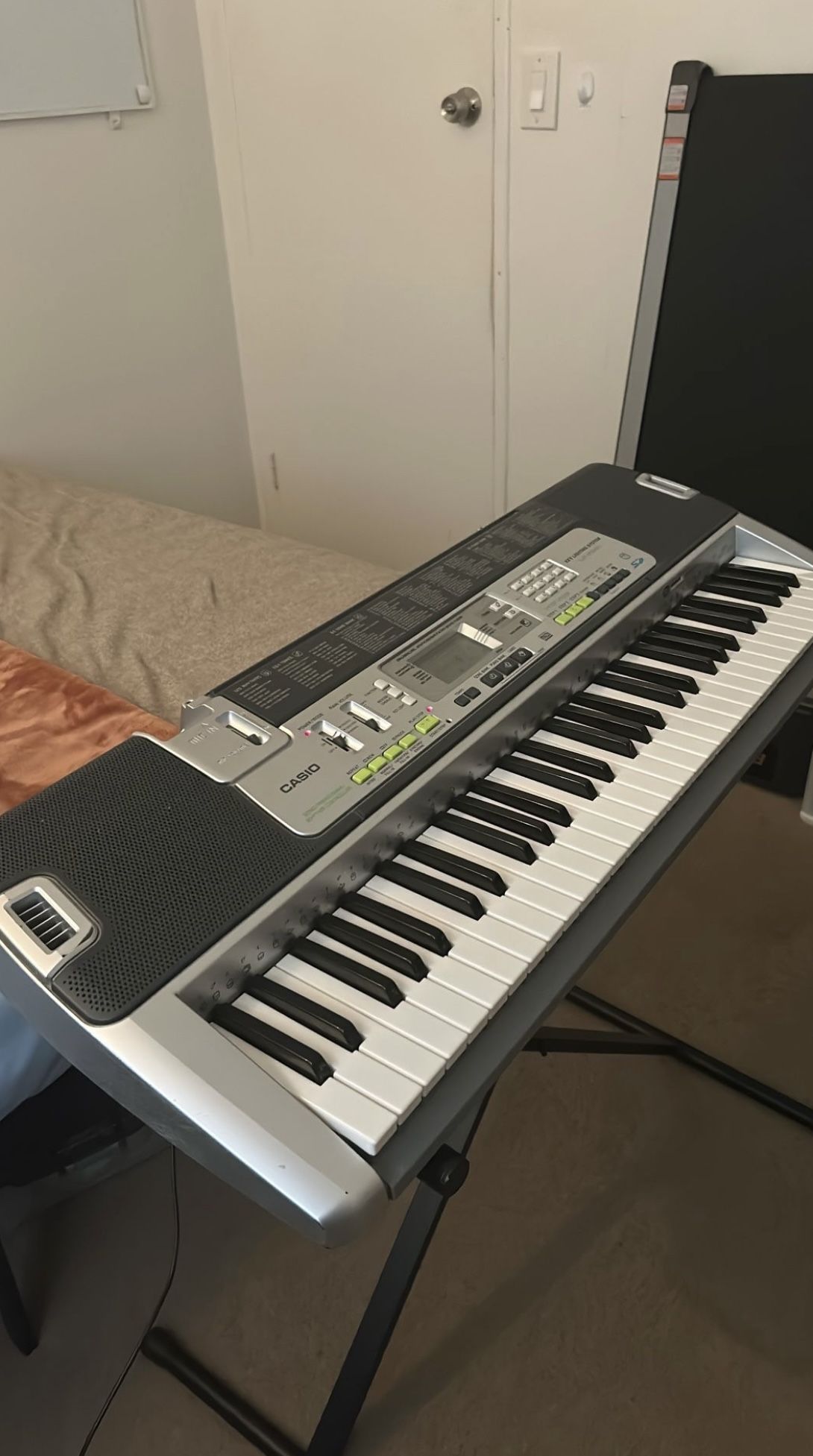 Casio LK-200S
