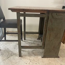 Kitchen/dining Room Table With 2 Chairs