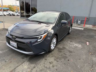 Toyota Corolla Sedan