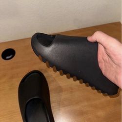 Yeezy Slides Onyx