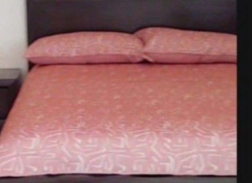 King bed new