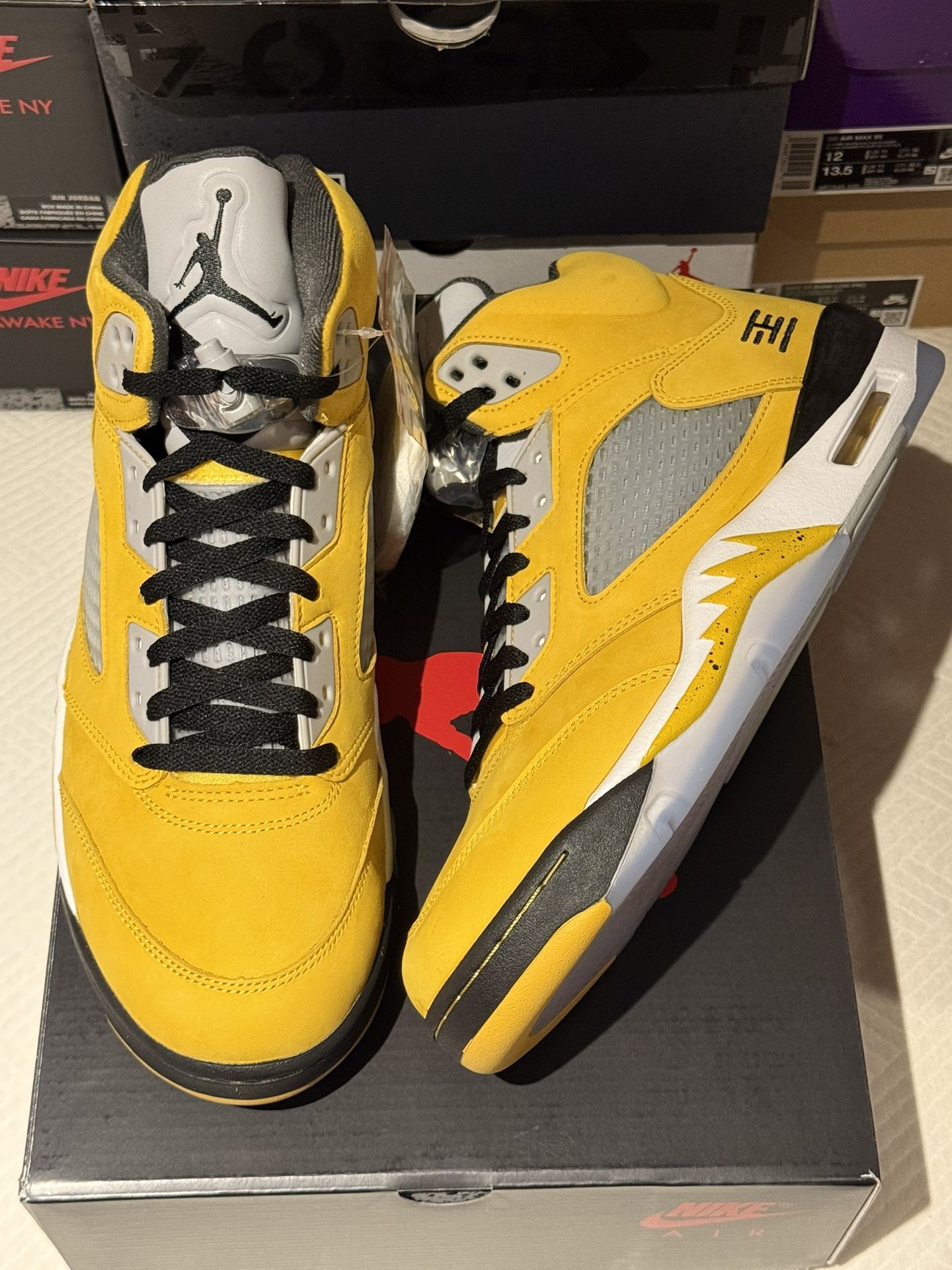 Jordan 5 Retro Tokyo T23 - 2025 - Size 12M - IO3372-700