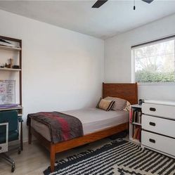 Twin Size Wood Bedframe