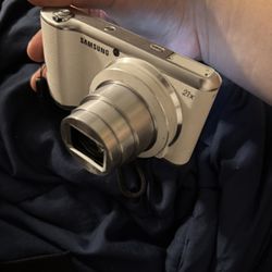 SAMSUNG GALAXY CAMERA TOUCHSCREEN