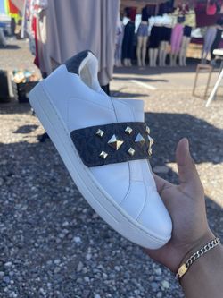 Woman’s Shoes Designer 