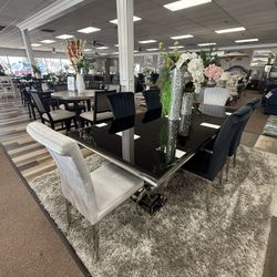7 Pc Dining Table 