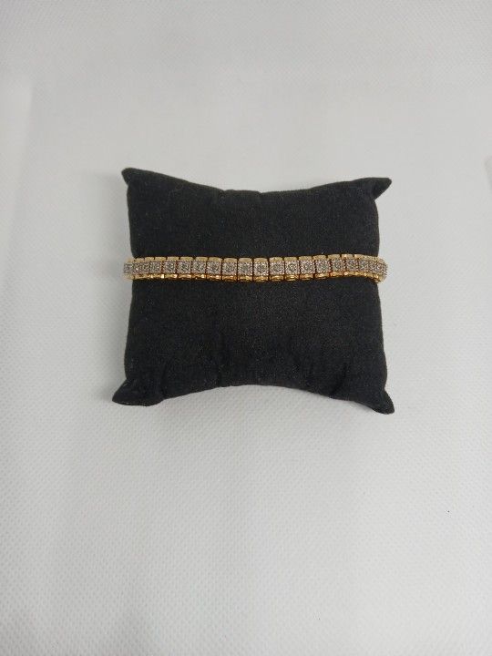 Luxury Diamond Tennis Bracelet - 14k Yellow Gold