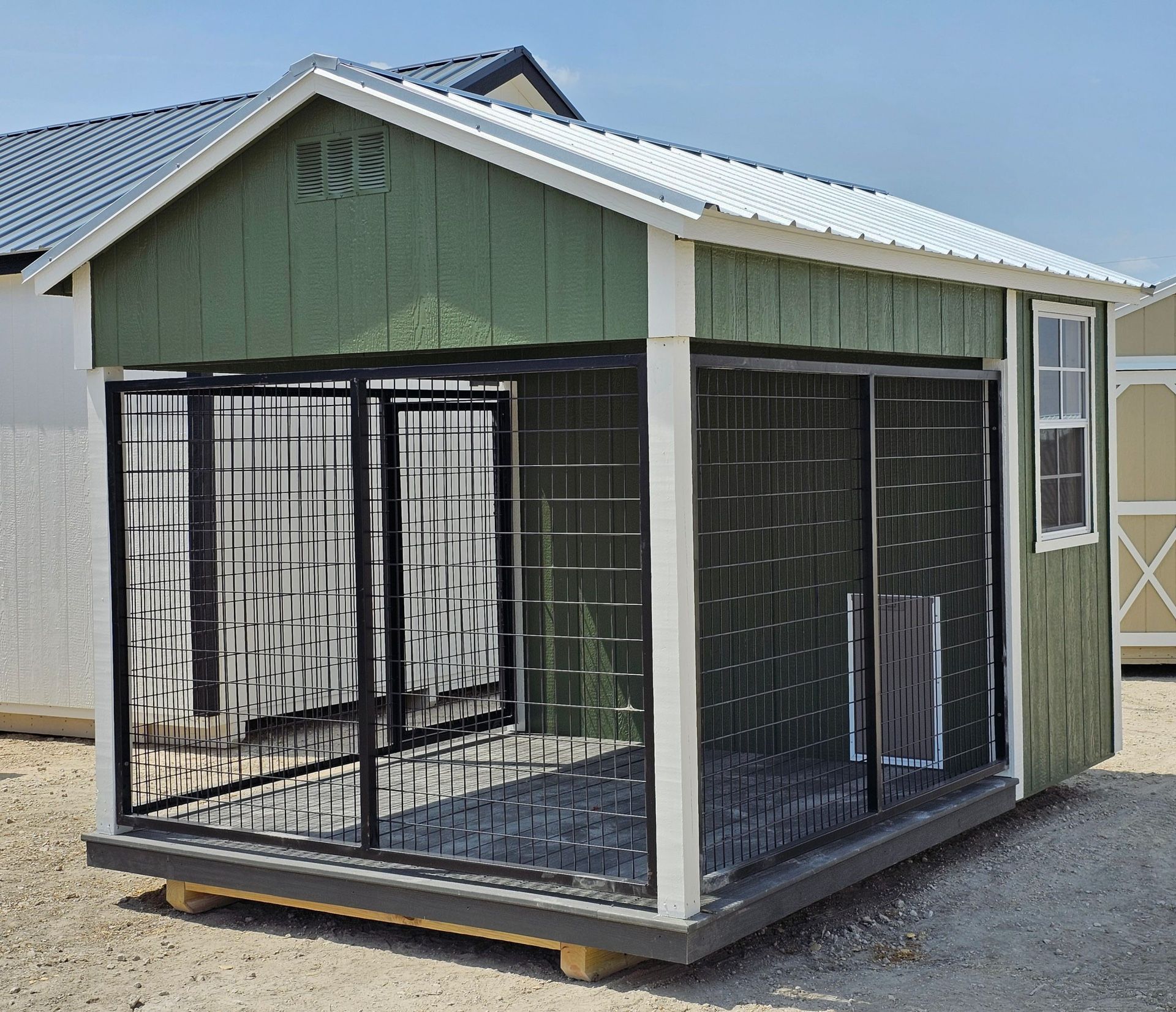 8x12 Dog Kennel FOR SALE for Sale in Arlington, TX OfferUp