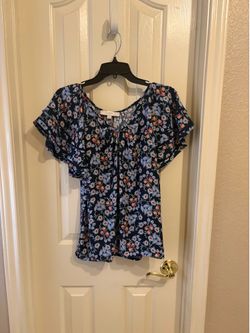 Ladies Blouse Size Small