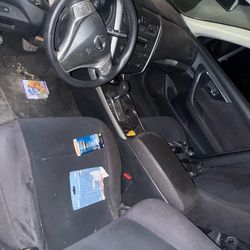 2013 Nissan Altima for parts