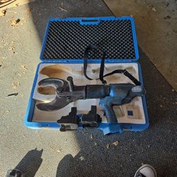 Huskies Tools REC-B105YC 9 Ton Cable Cutting Tool