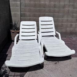 Pool Loungers