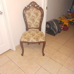 2 Sillas De Madera Antiguas 