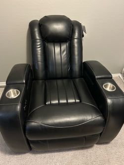 New Reclining loveseat