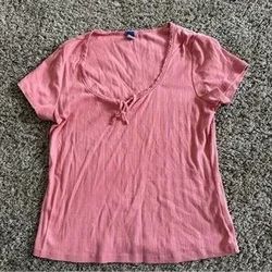 Pink short-sleeved T-shirt
