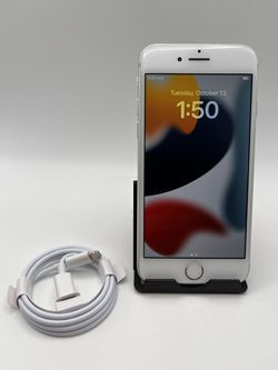 Apple iPhone 8 64gb Unlocked | Desbloqueado with Free Charger Excellent Condition