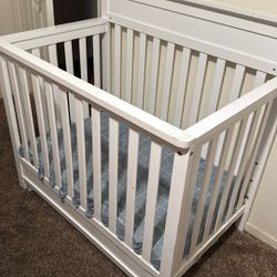 Crib Turns Into A Bed 