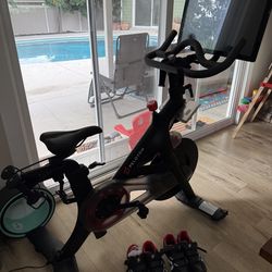 Peloton Bike & shoes (size 41)