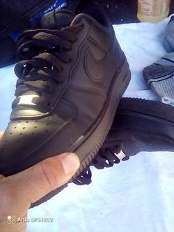 All Black Air Force Nike