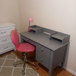Girl Desk