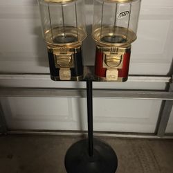 Double Gum Ball Machine With Keys 