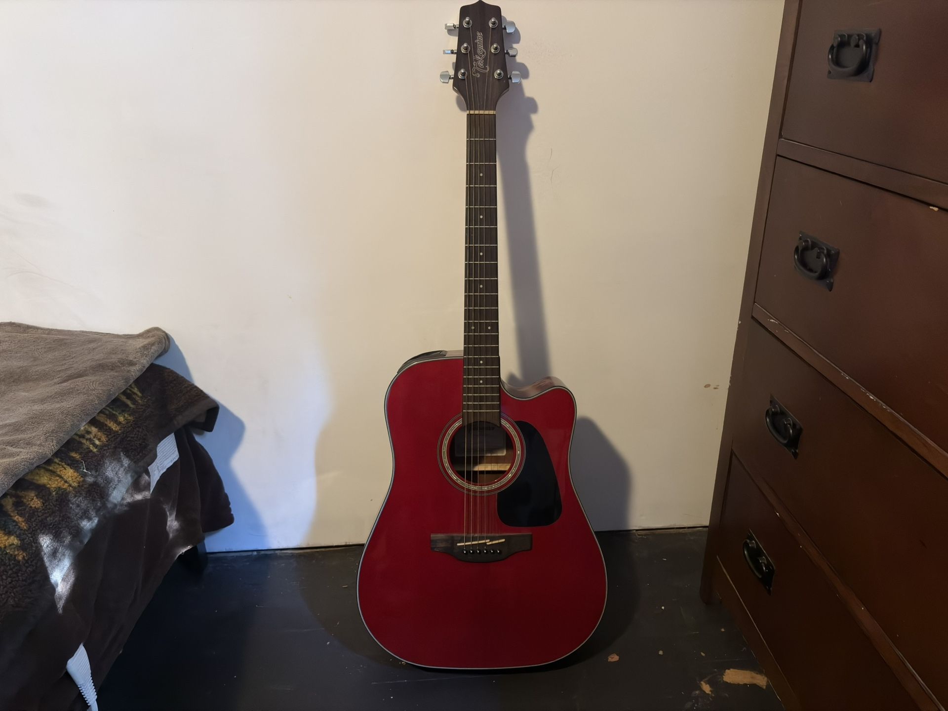 Takamine Acoustic Red Wine G Series gd30ce 