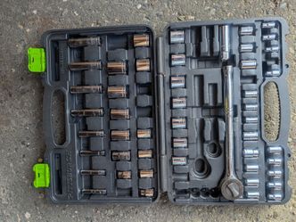 Pittsburgh Sockets and Rachet Set, incomplete
