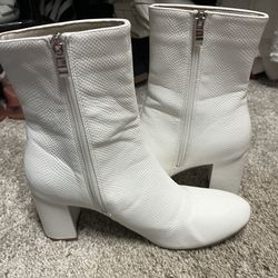 Women’s size 8 white leather boots