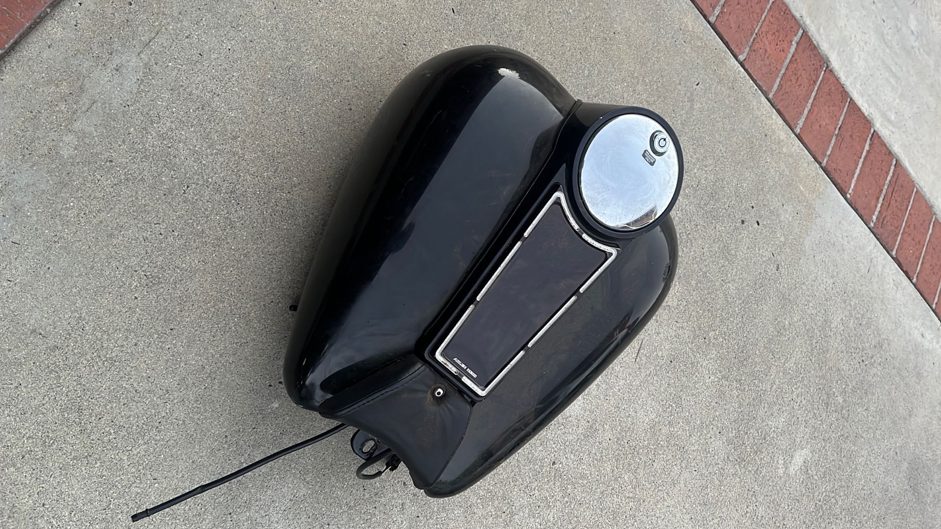 Arlen Gas Tank 