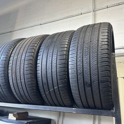 SET OF TIRE 285 40 23 PIRELLI 85% LIFE