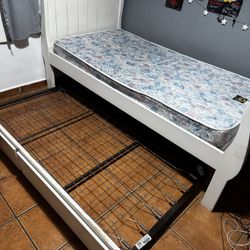 Twin Bed With Guess Bed