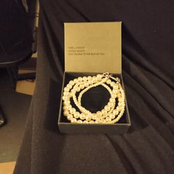 Faux Pearl Style Necklace