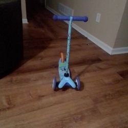Bluey Scooter