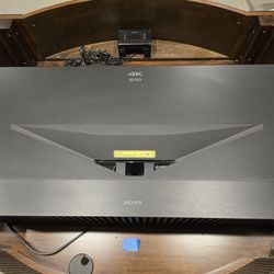 Sony Projector VPL -VZ1000 With Custom Cabinet