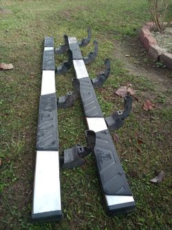 Side Steps Came Off My 2020 Chevy Great Condition