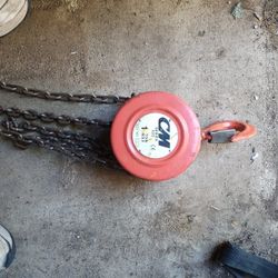 CM Series 622 1 Ton Chain Hoist