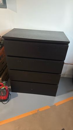 4-Drawer Dresser