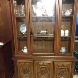 Display Fixture For Fine China
