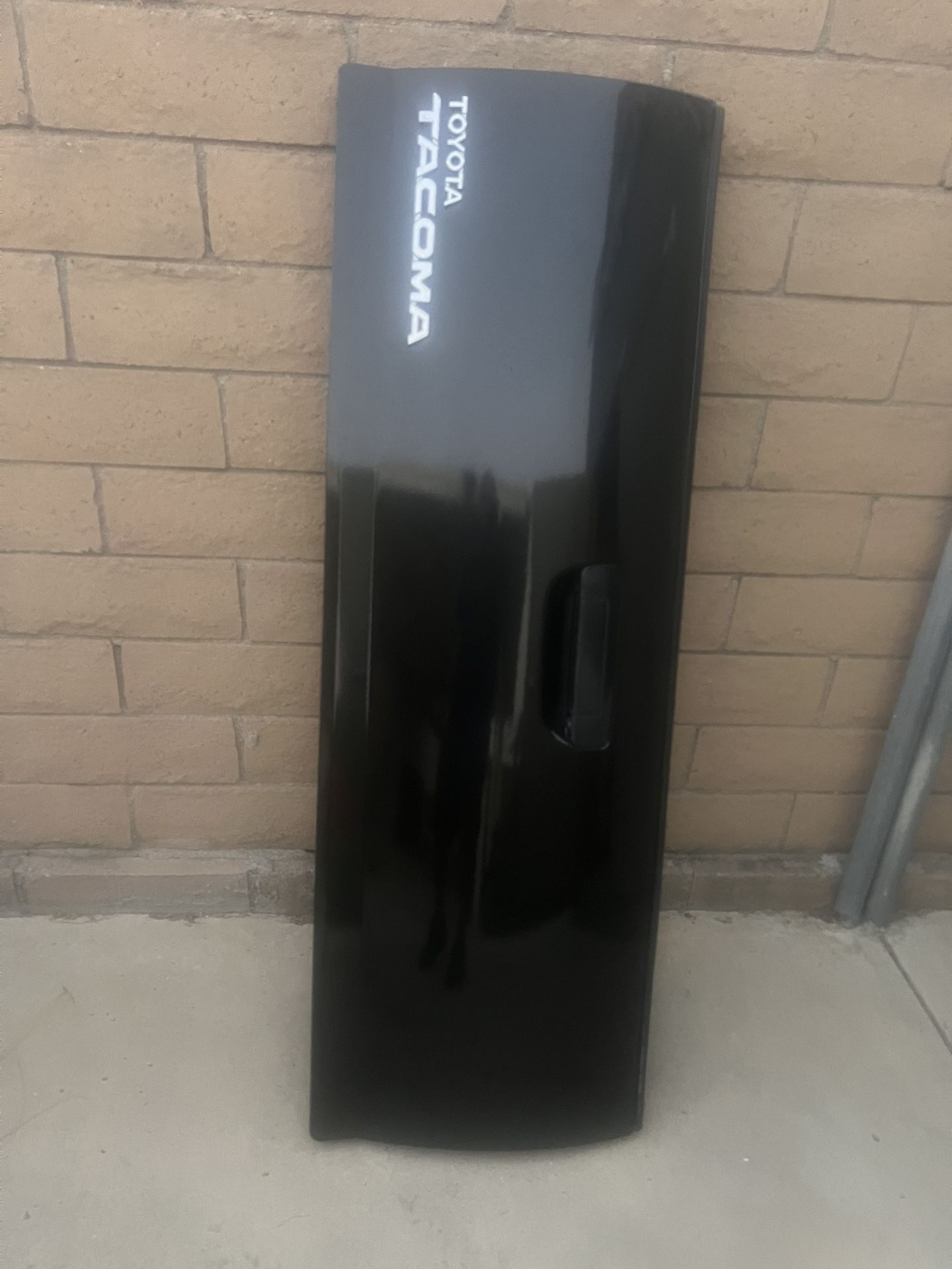 2009 Toyota. Tacoma.  Tail Gate. Parts