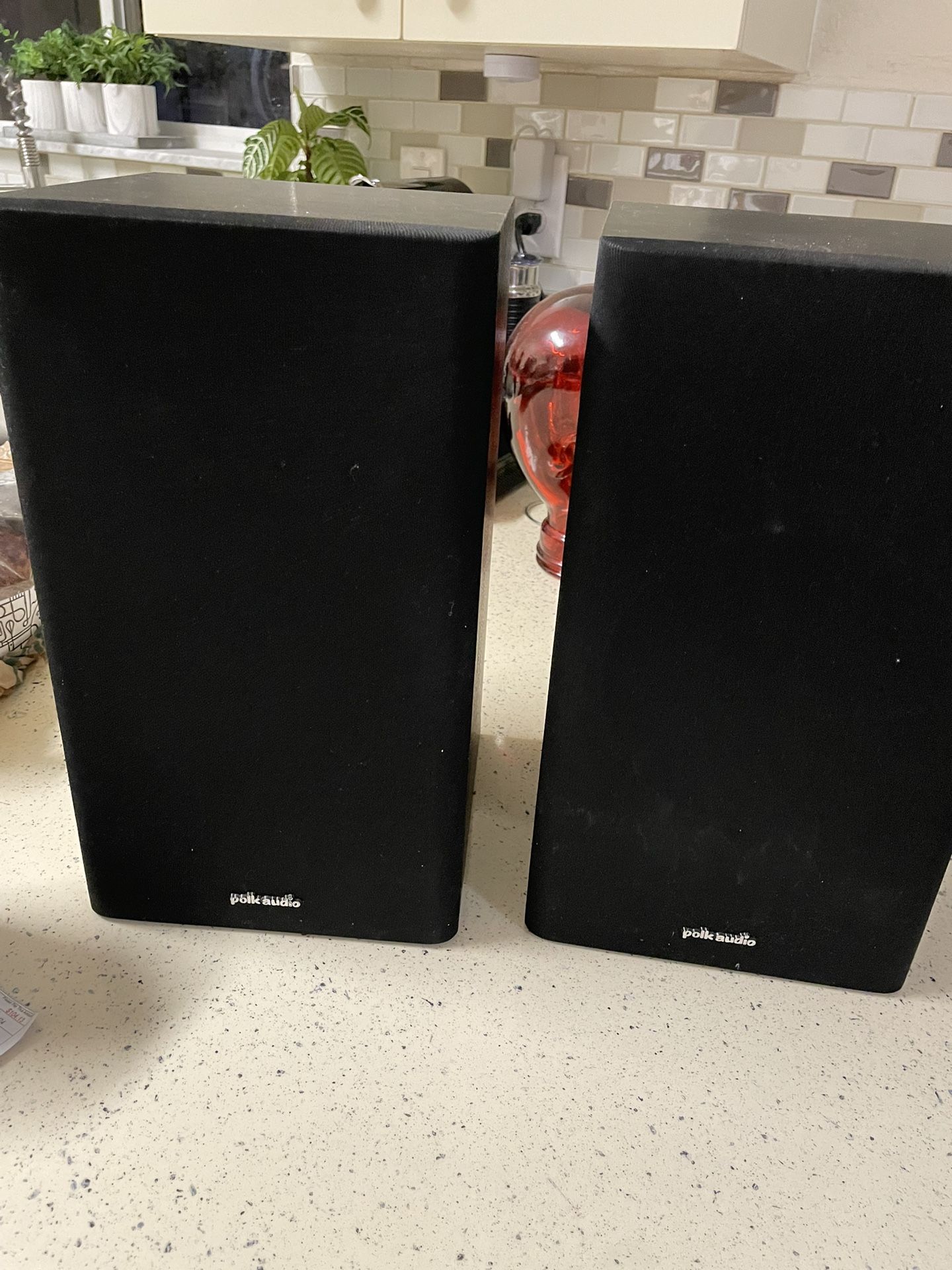 POLKA AUDIO R2 SPEAKERS