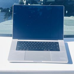 2023 MacBook 16” M2 Pro 500 gigabytes