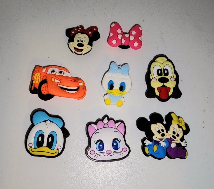 lot of 8 Disney Croc shoe charms / Jibbitz.... Mickey and Minnie Mouse, Donald Duck, Lightning McQueen, and more