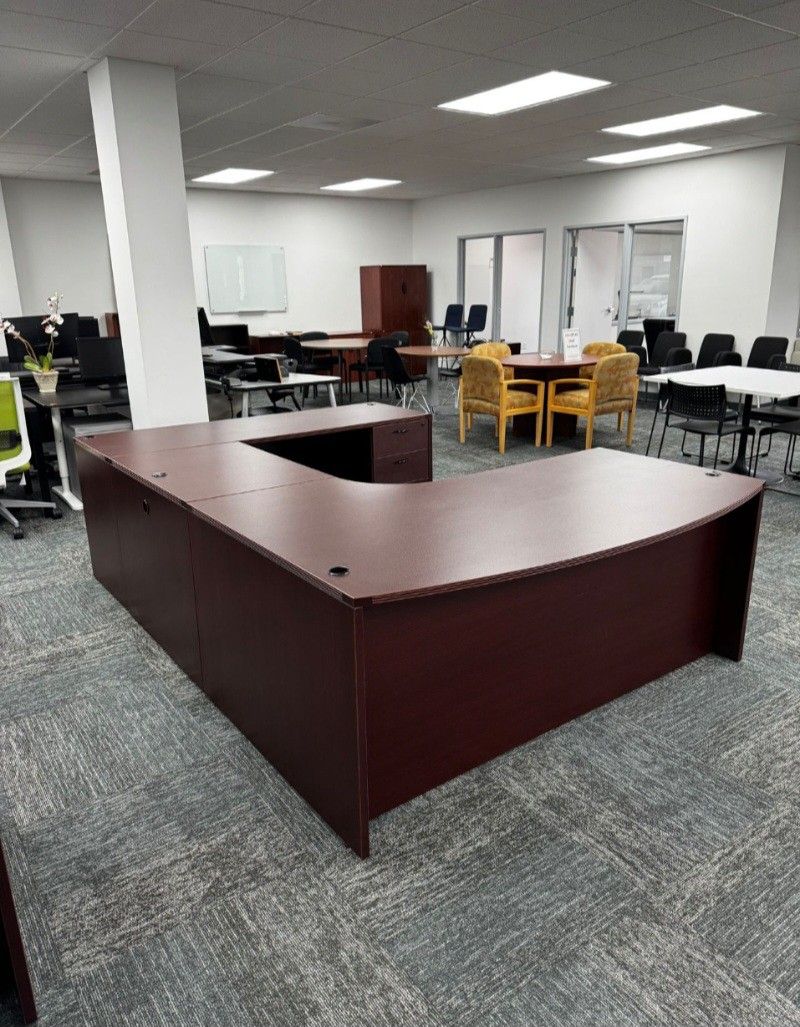 U Shape Office Desk
